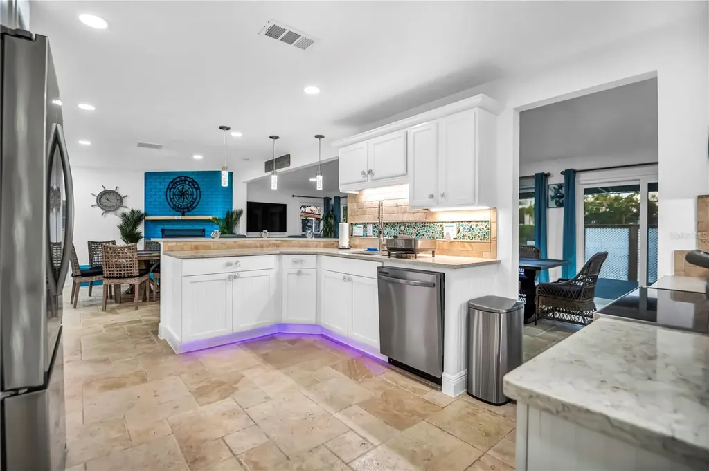 31 Lands End Lane Sarasota FL 34242
