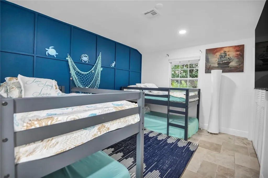 31 Lands End Lane Sarasota FL 34242