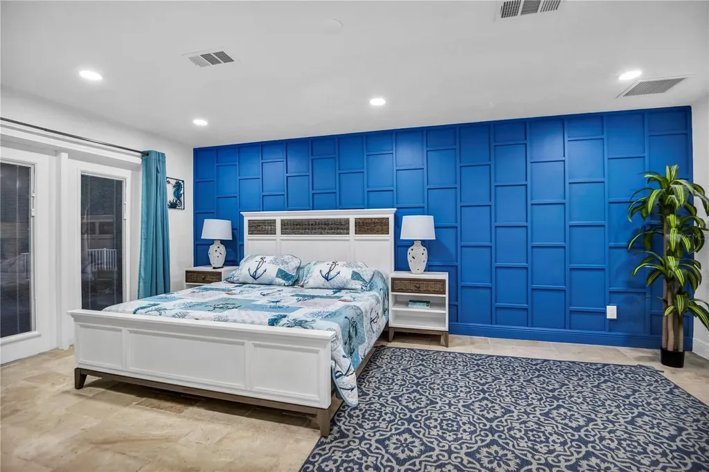 31 Lands End Lane Sarasota FL 34242