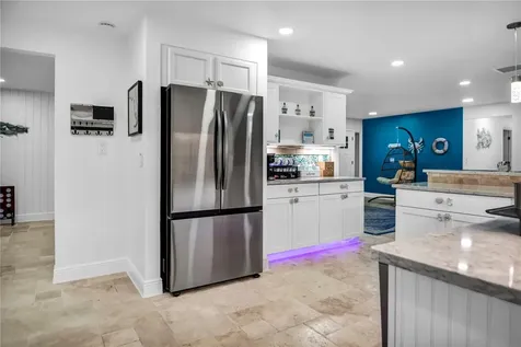 31 Lands End Lane Sarasota FL 34242