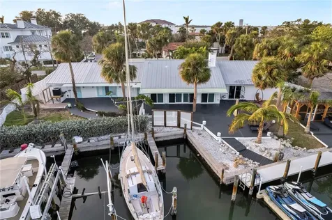 31 Lands End Lane Sarasota FL 34242