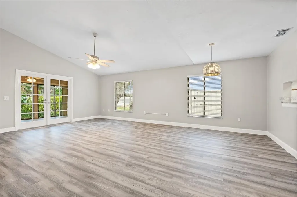 6401 Pelican Drive Bradenton FL 34210
