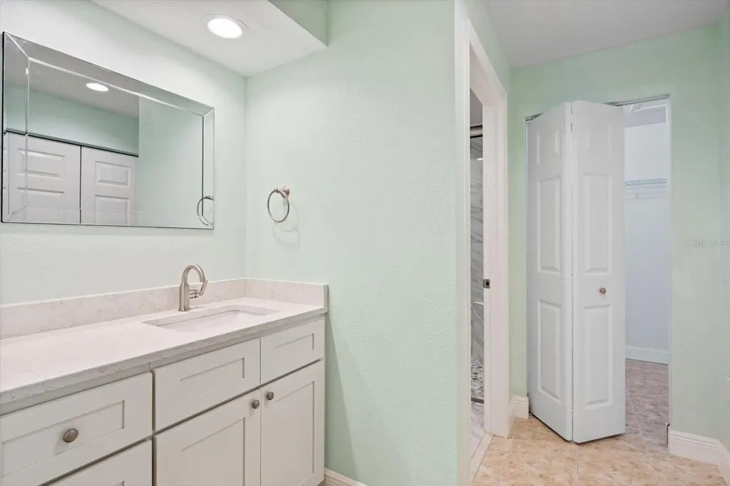 6401 Pelican Drive Bradenton FL 34210