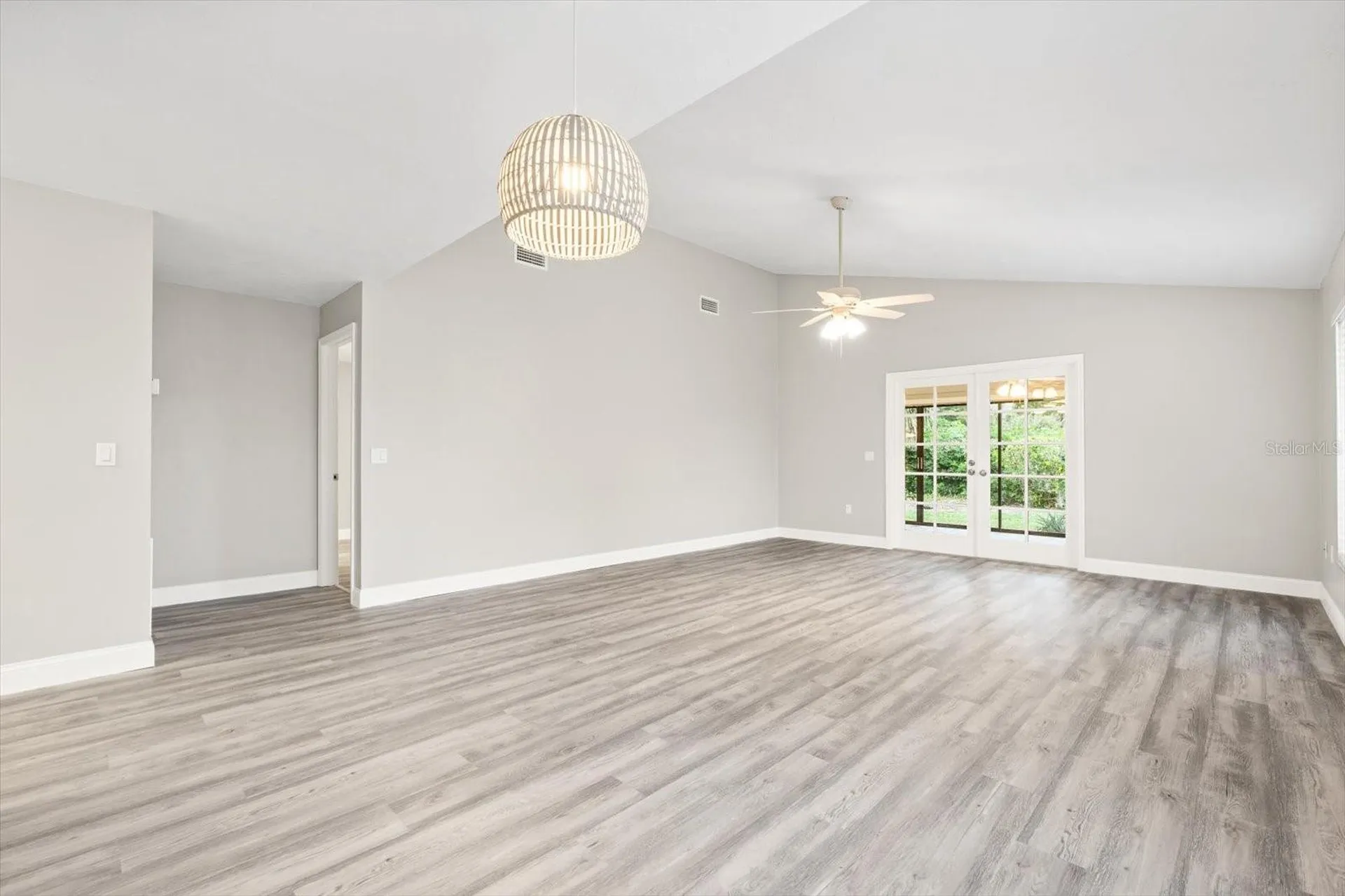 6401 Pelican Drive Bradenton FL 34210