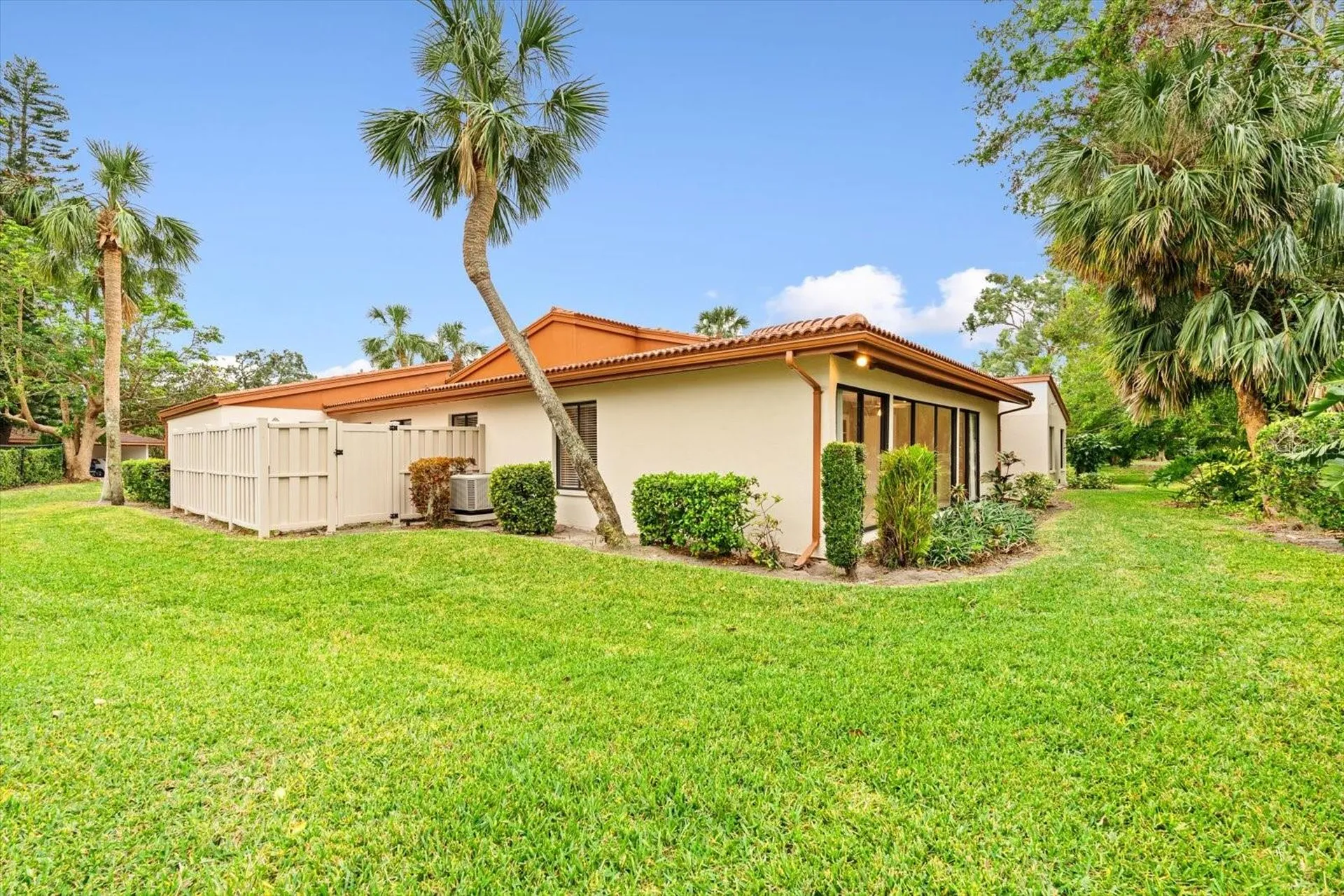 6401 Pelican Drive Bradenton FL 34210