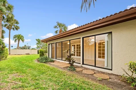6401 Pelican Drive Bradenton FL 34210