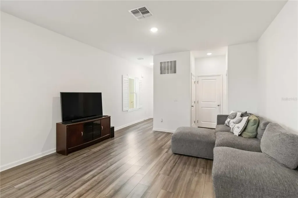 10435 Ladybug Cove Parrish FL 34219