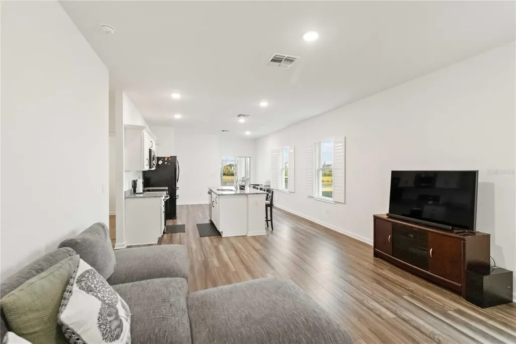 10435 Ladybug Cove Parrish FL 34219