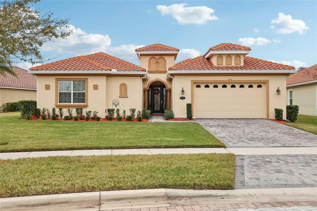 2704 Swoop Circle Kissimmee FL 34741