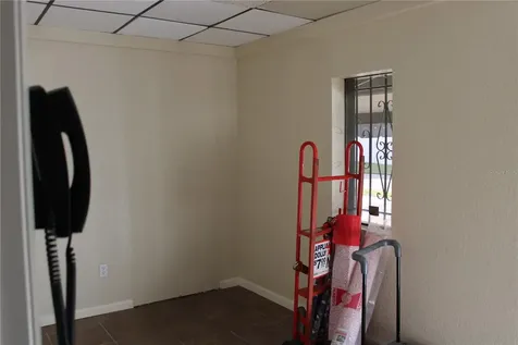 1224 66th Street N St Petersburg FL 33710