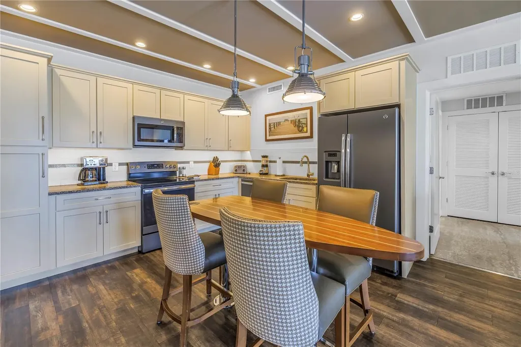 5325 Marina Drive Bradenton Beach FL 34217