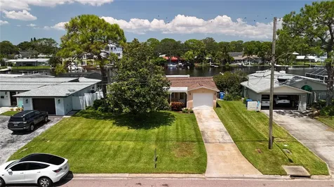 237 Tallahassee Drive NE St Petersburg FL 33702