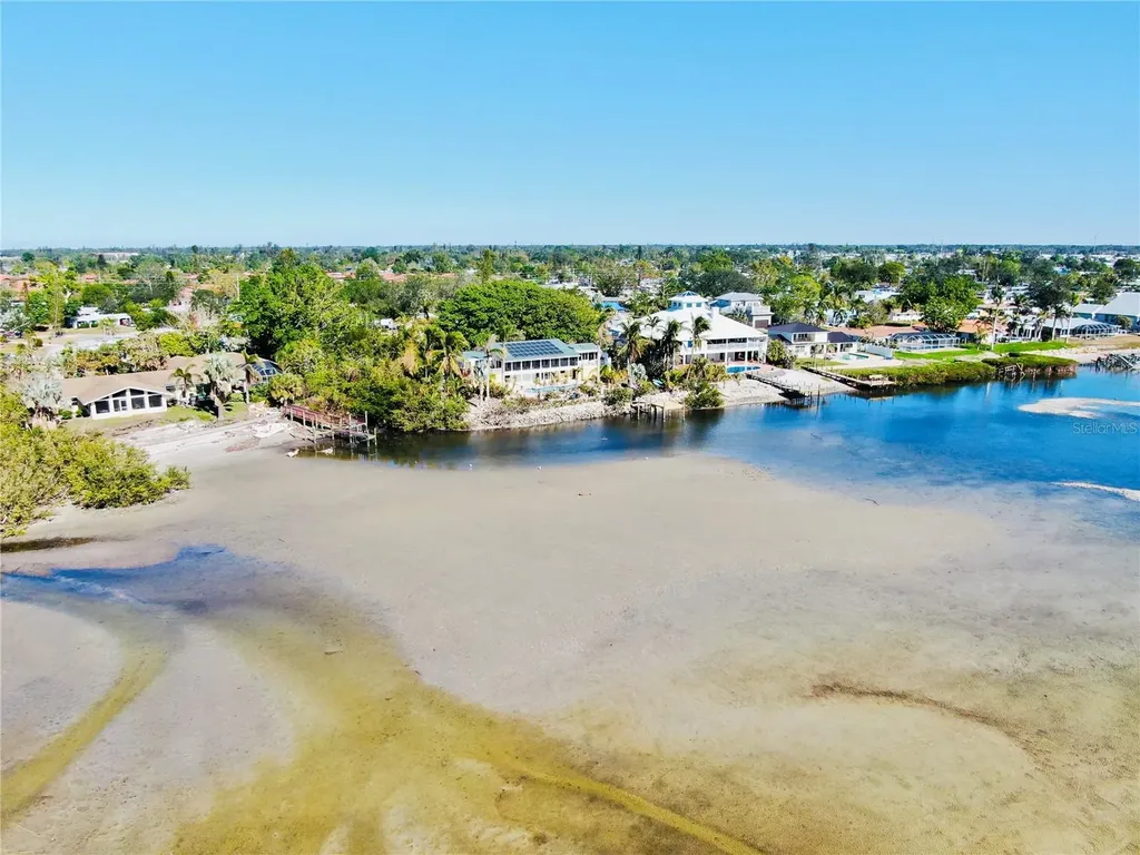6649 Renssalaer Drive Bradenton FL 34207
