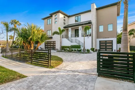 4816 W Sunset Boulevard Tampa FL 33629
