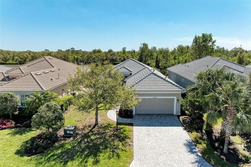 5023 Tobermory Way Bradenton FL 34211