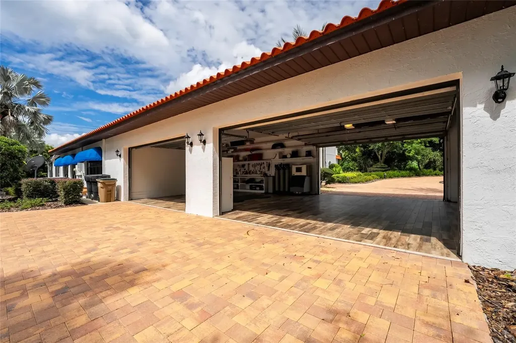 11148 Lane Park Road Tavares FL 32778