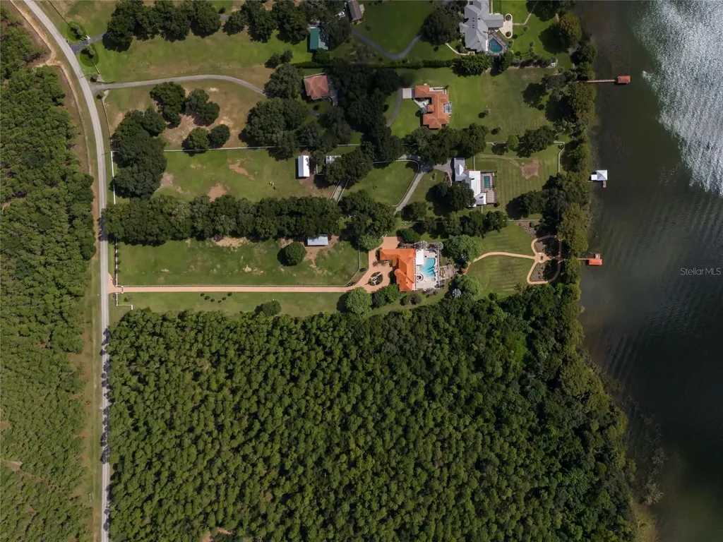 11148 Lane Park Road Tavares FL 32778