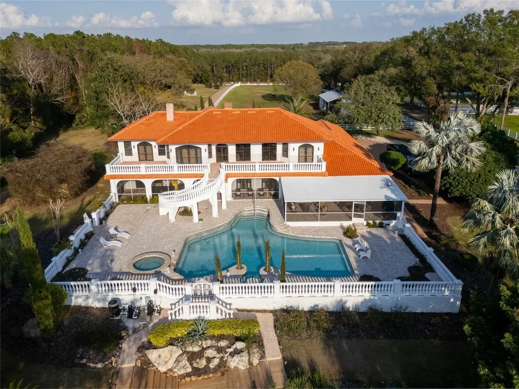 11148 Lane Park Road Tavares FL 32778