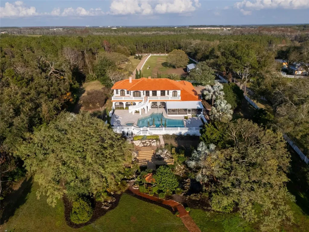 11148 Lane Park Road Tavares FL 32778