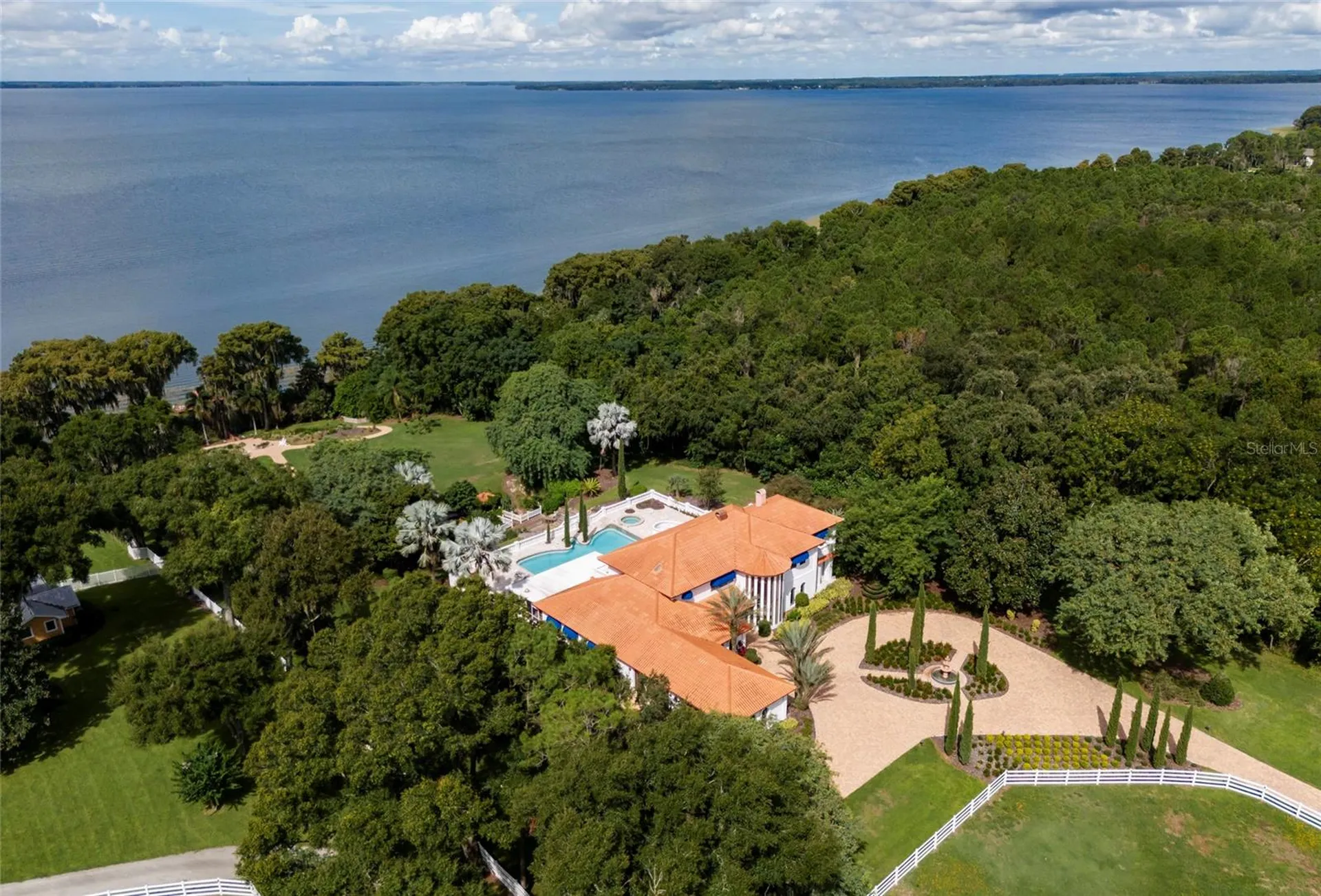 11148 Lane Park Road Tavares FL 32778