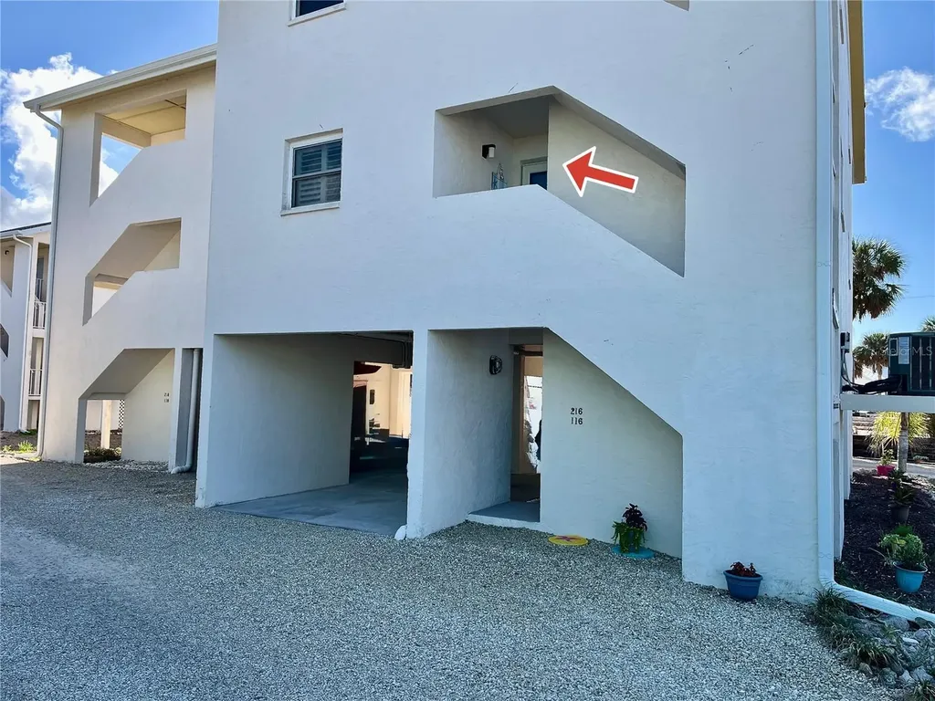 5031 N Beach Road Englewood FL 34223