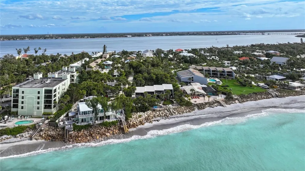 5031 N Beach Road Englewood FL 34223