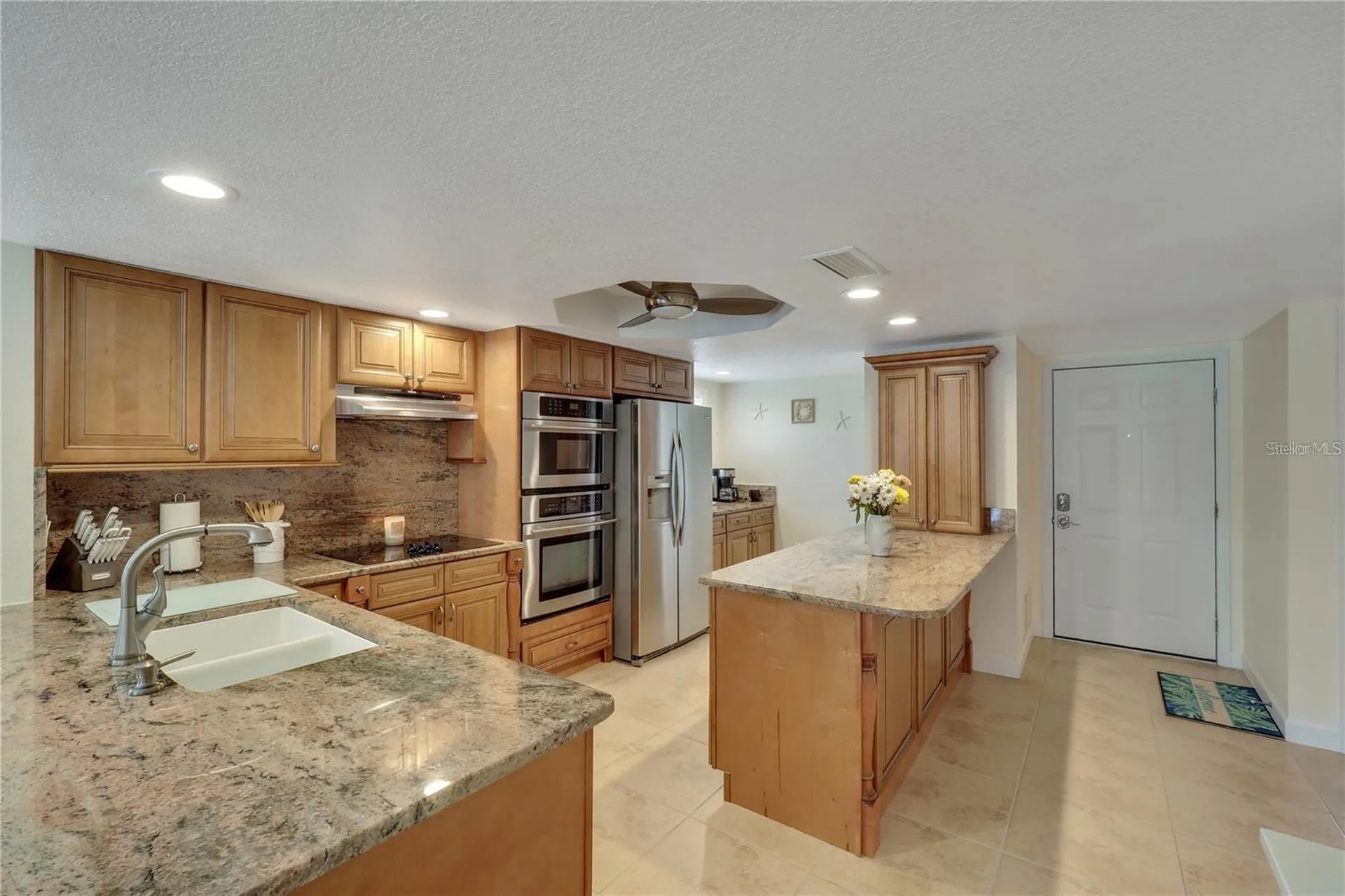 5031 N Beach Road Englewood FL 34223