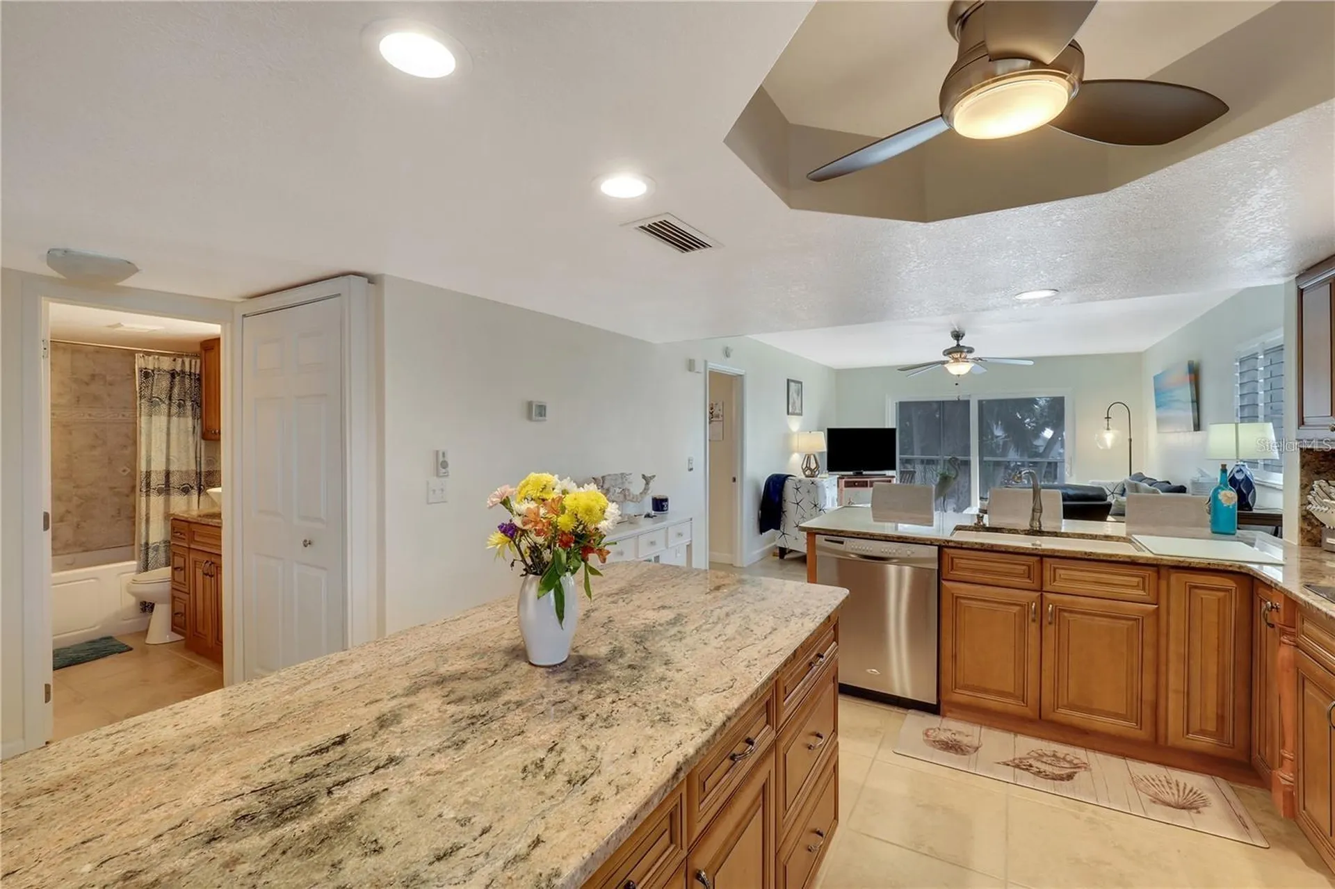 5031 N Beach Road Englewood FL 34223