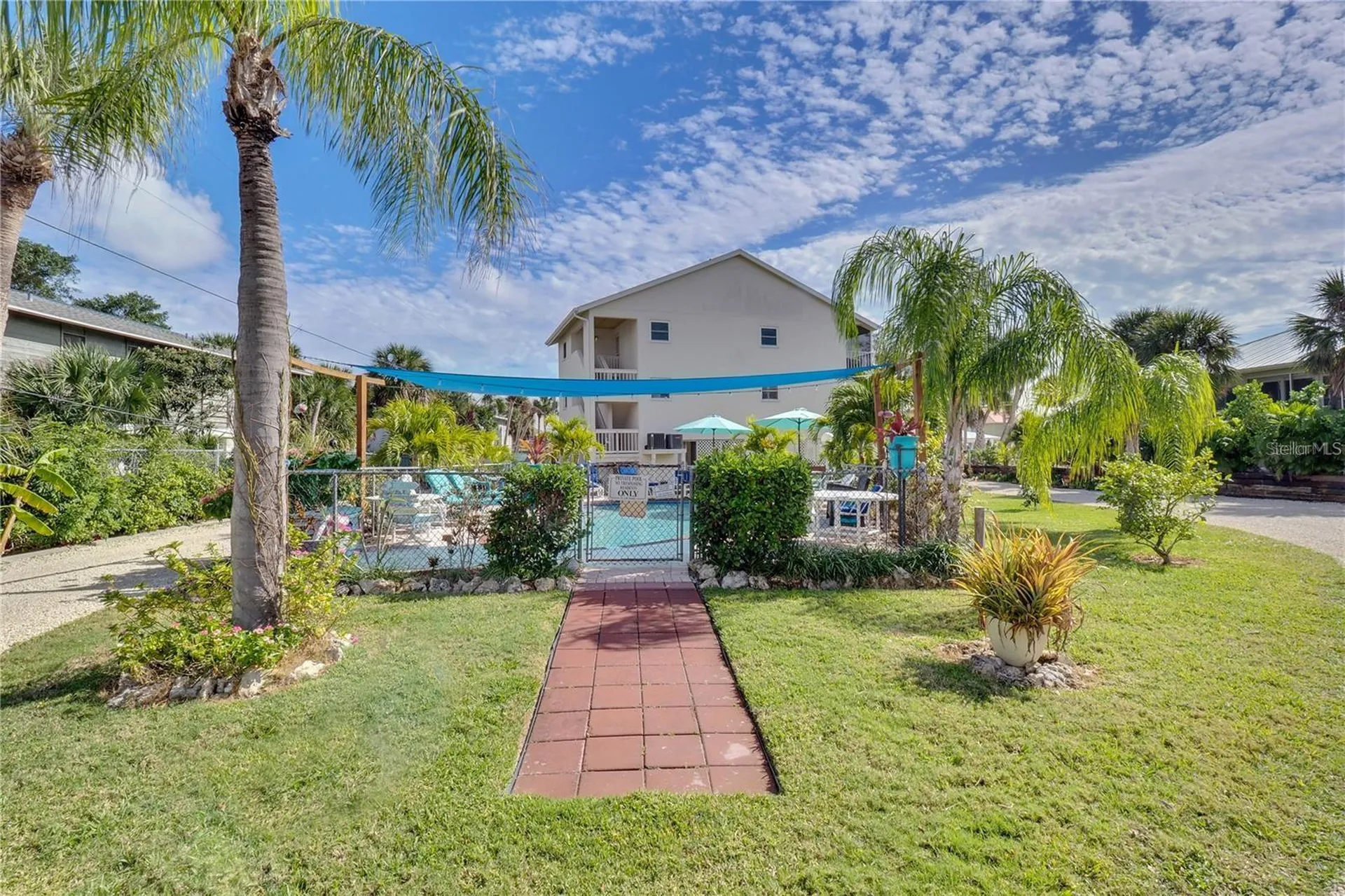 5031 N Beach Road Englewood FL 34223