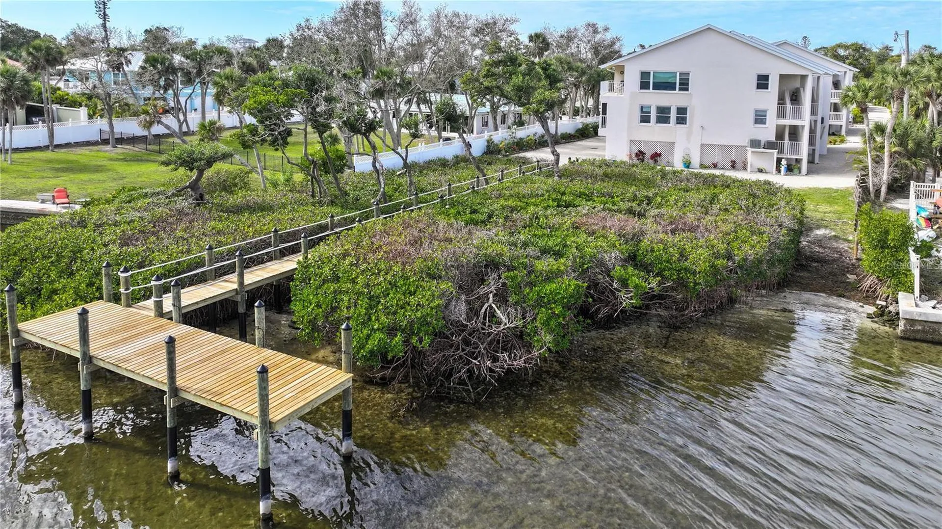 5031 N Beach Road Englewood FL 34223