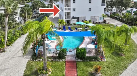 5031 N Beach Road Englewood FL 34223