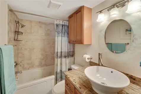 5031 N Beach Road Englewood FL 34223
