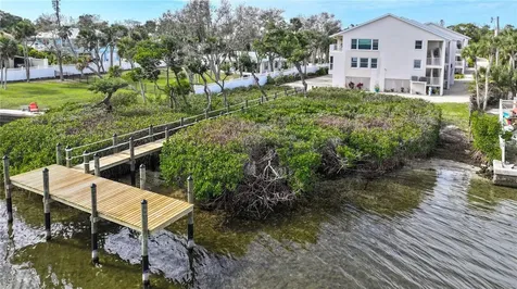 5031 N Beach Road Englewood FL 34223