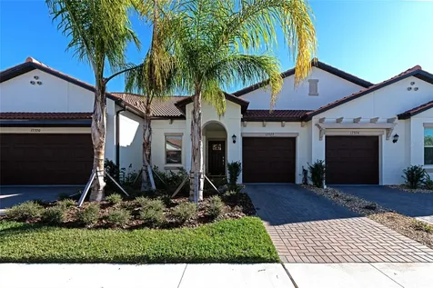 17322 Holly Well Avenue Wimauma FL 33598