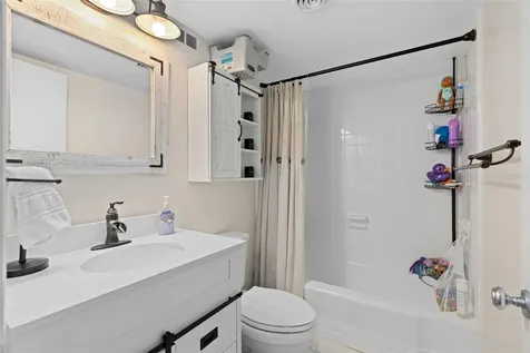 402 Oak Lynn Drive Orlando FL 32809