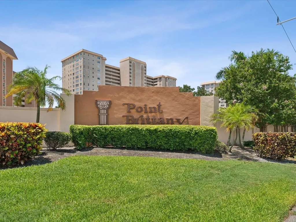 5200 Brittany Drive S St Petersburg FL 33715