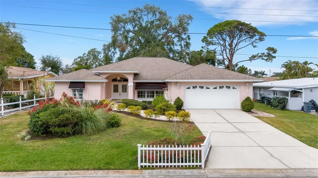 407 68th Avenue Drive W Bradenton FL 34207