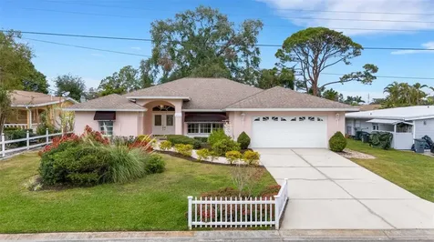 407 68th Avenue Drive W Bradenton FL 34207