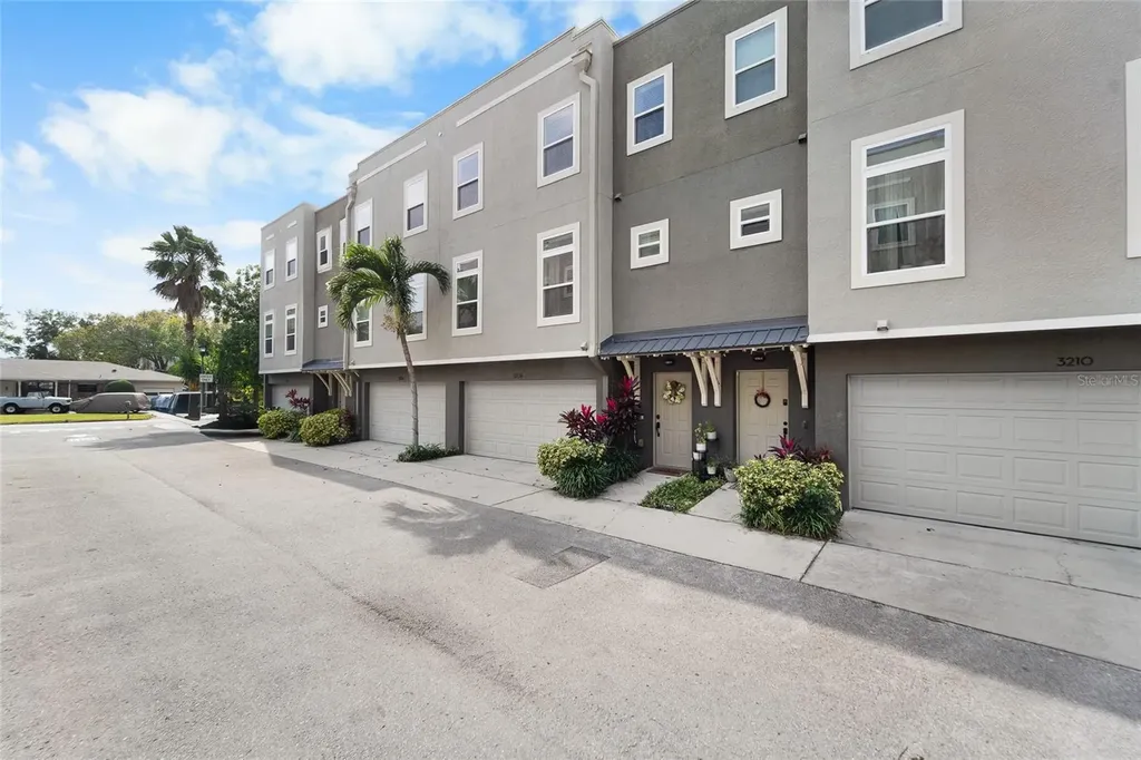 3208 Marcellus Circle Tampa FL 33609