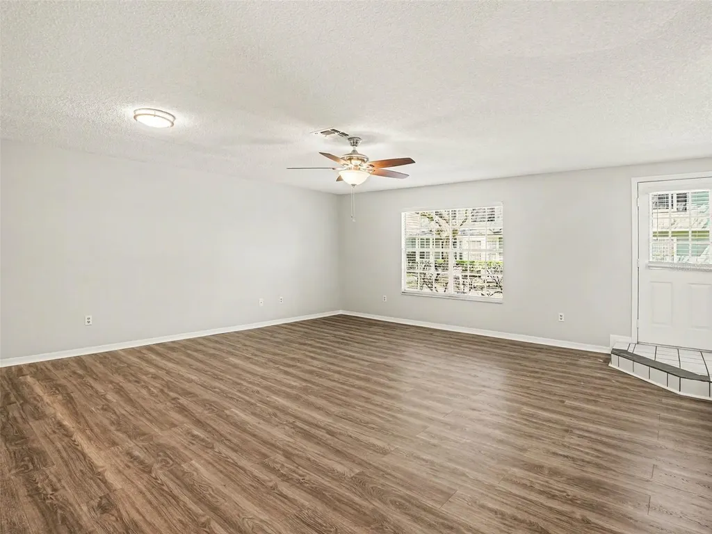 5978 Braemar Place Orlando FL 32822