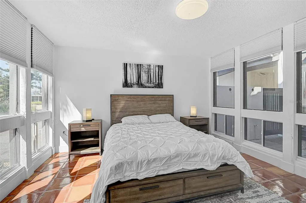 800 S Boulevard Of Presidents Sarasota FL 34236