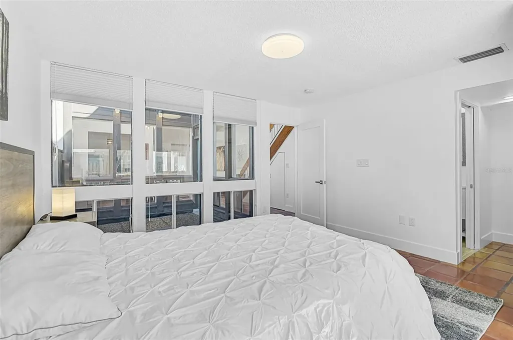 800 S Boulevard Of Presidents Sarasota FL 34236