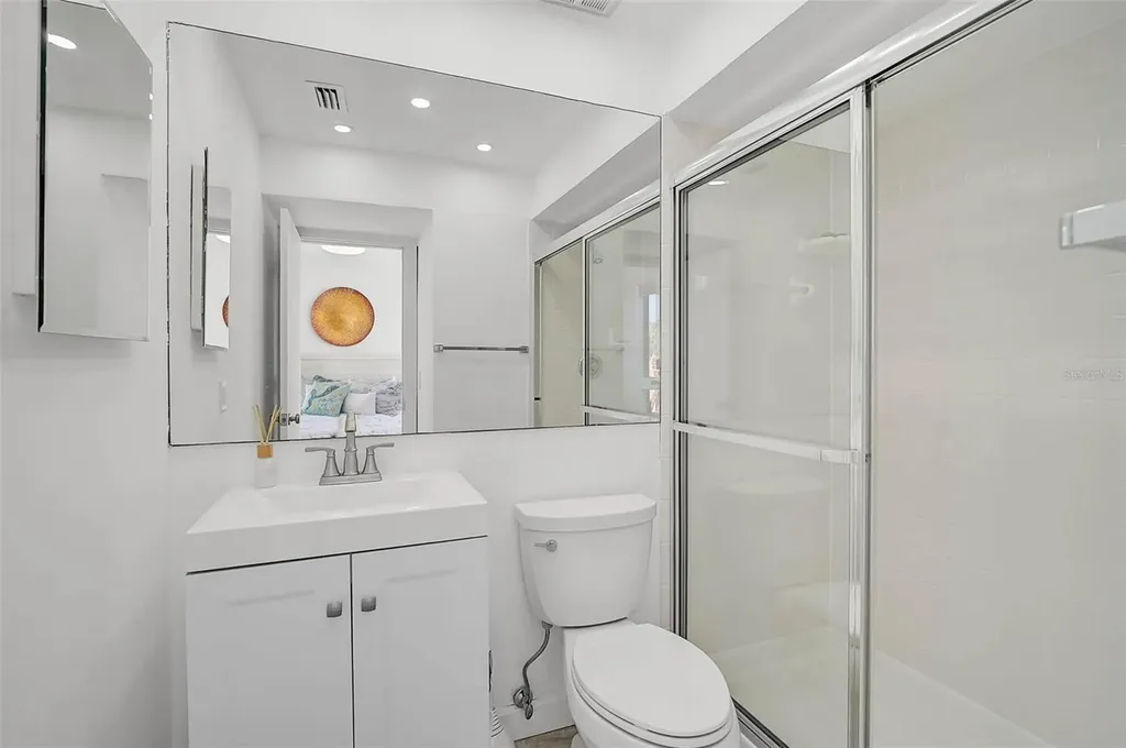 800 S Boulevard Of Presidents Sarasota FL 34236