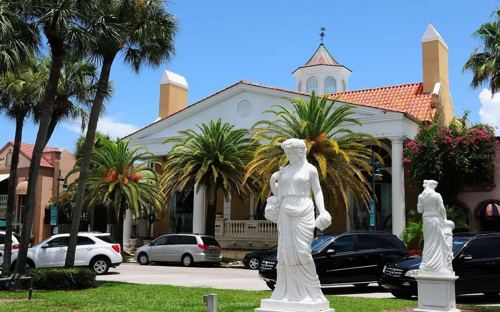 800 S Boulevard Of Presidents Sarasota FL 34236