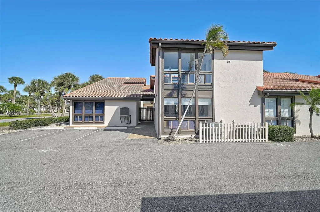 800 S Boulevard Of Presidents Sarasota FL 34236