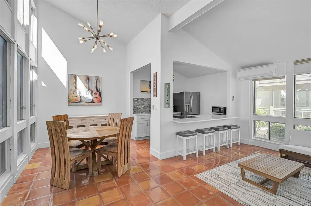 800 S Boulevard Of Presidents Sarasota FL 34236