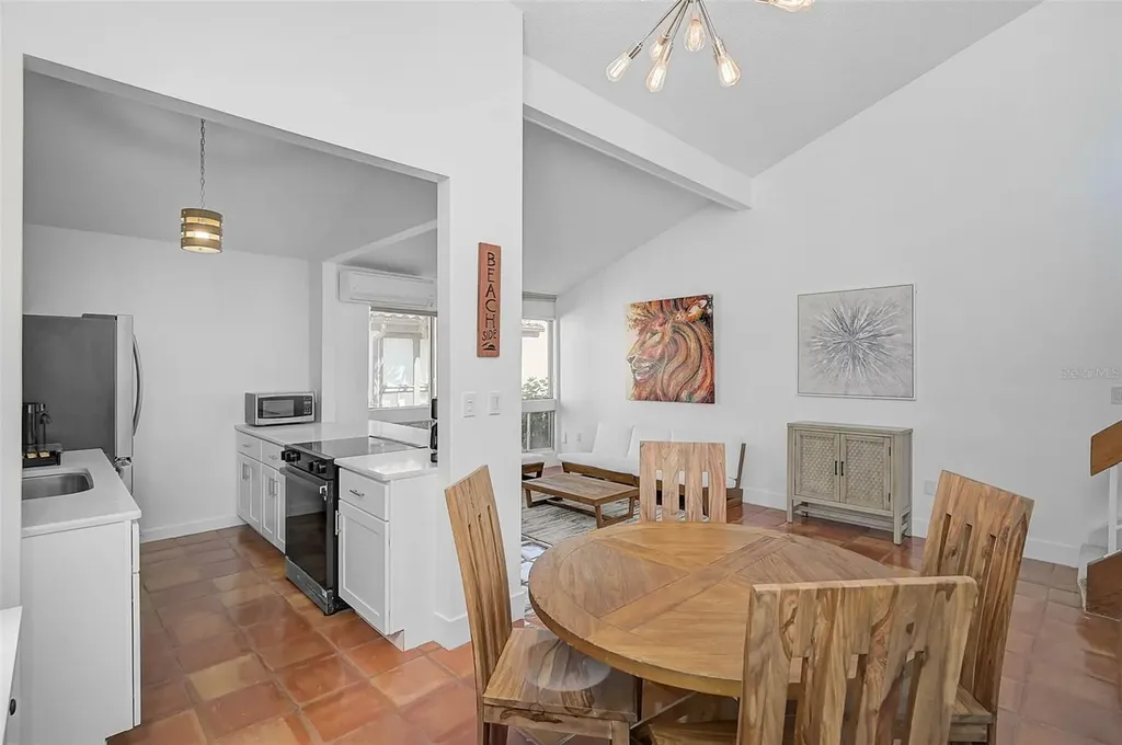 800 S Boulevard Of Presidents Sarasota FL 34236