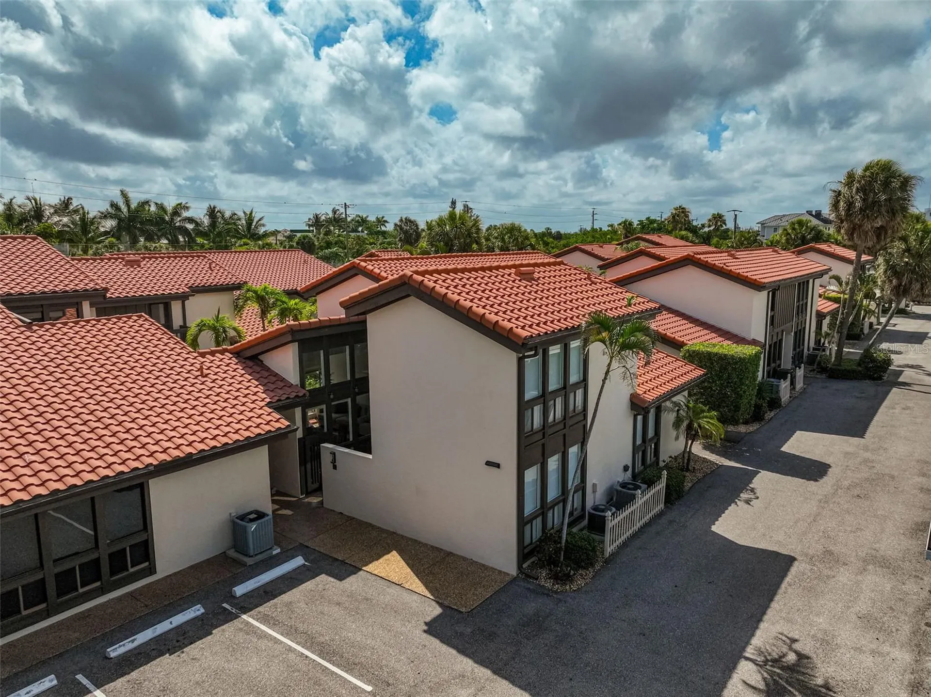 800 S Boulevard Of Presidents Sarasota FL 34236