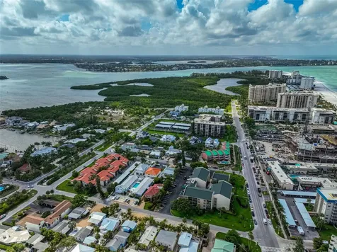 800 S Blvd Of Presidents Sarasota FL 34236