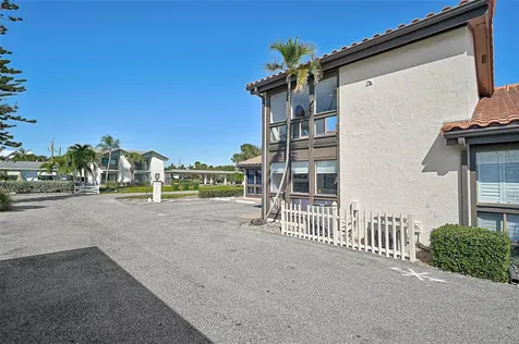 800 S Blvd Of Presidents Sarasota FL 34236